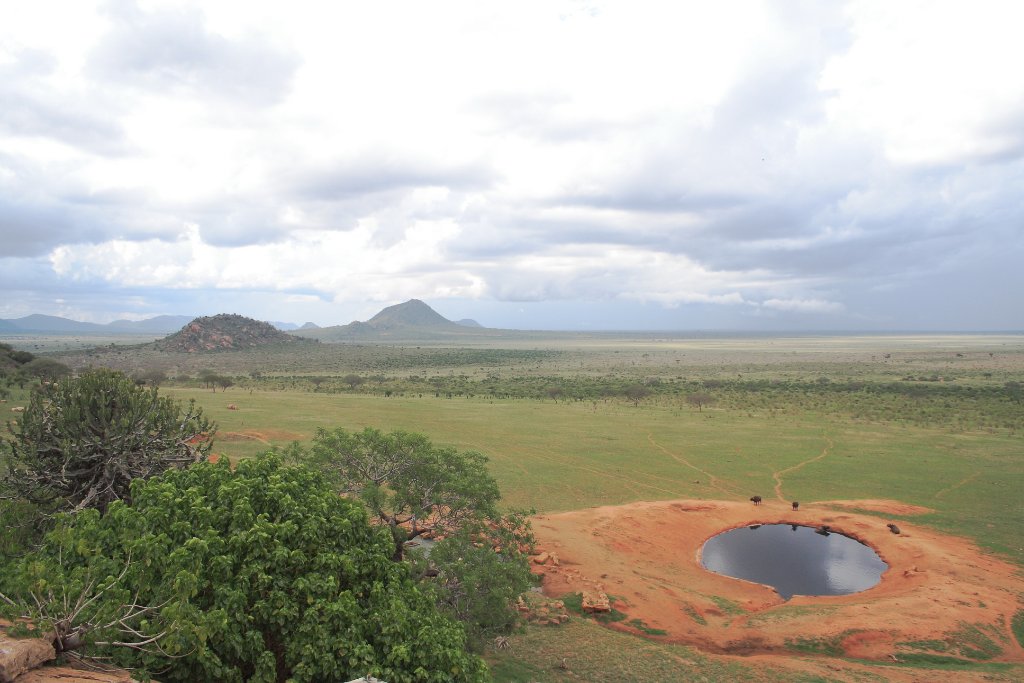 10-View from the over Tsavo East.jpg - View from the over Tsavo East